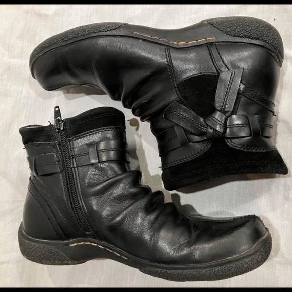 Women’s size 7 1/2 Roberto Vianni leather ankle boots - Picture 5 of 9